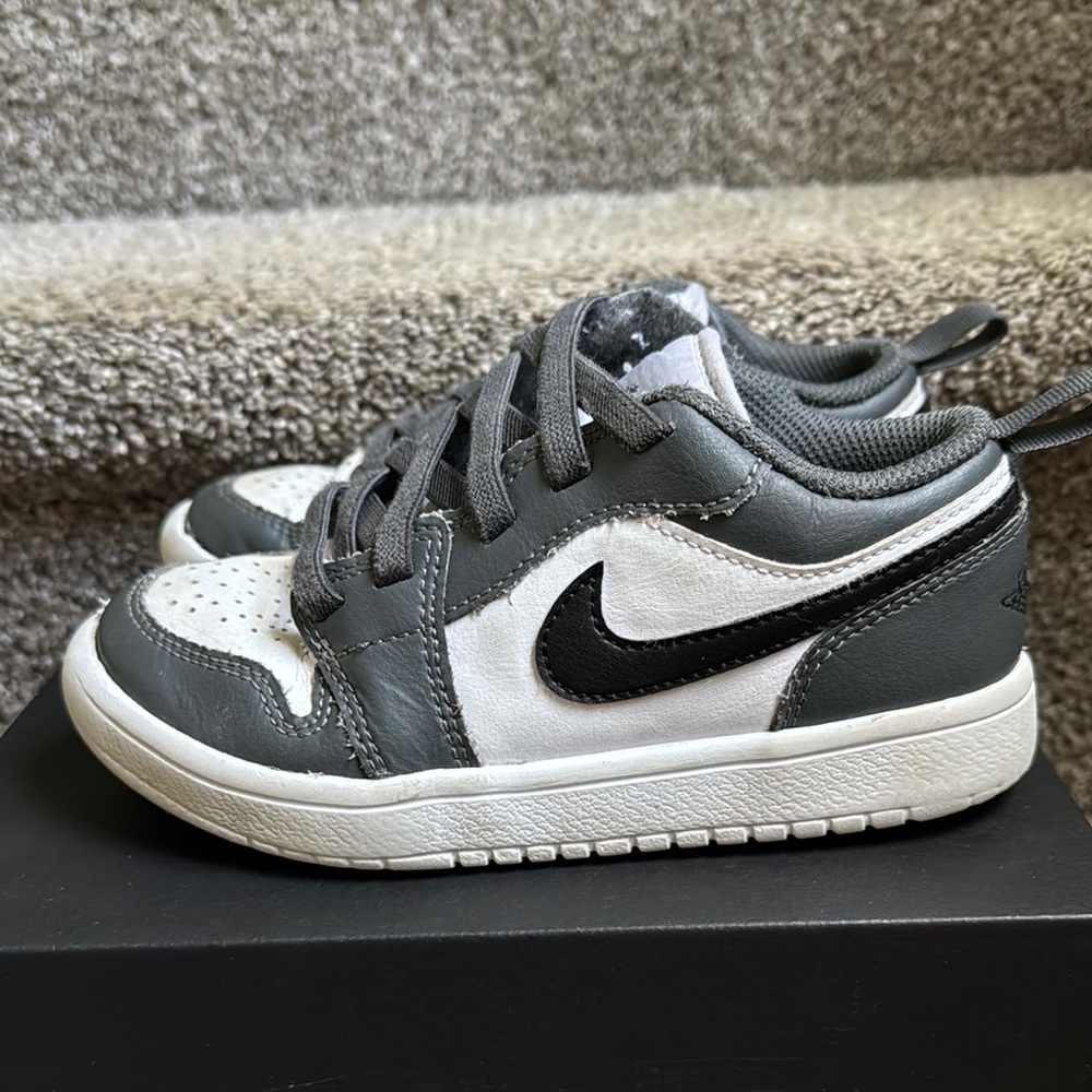 Boys-Jordan AJ 1 Low